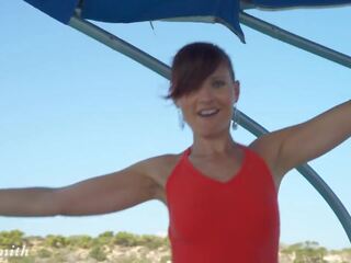 Jeny smith บน a speedboat, ฟรี เอชดี สกปรก ฟิล์ม วีดีโอ 2d