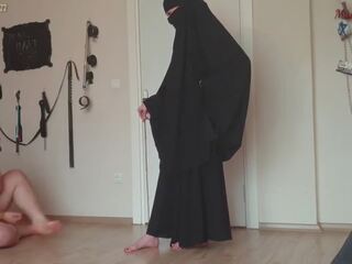 Muslim bạn gái canes chất béo nô lệ