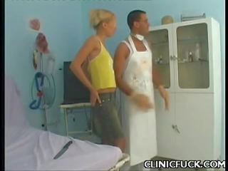 Bionda hottie gode clinica xxx clip