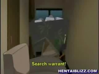 Sebuah pistol di mulut pergi di depan animasi pornografi gadis alat kemaluan wanita basah