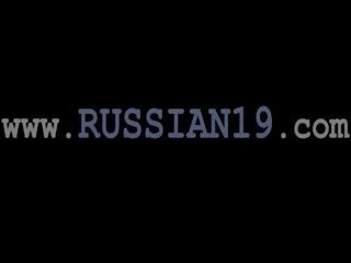 小 ロシア ベイブ で ザ· ショッキング 浴