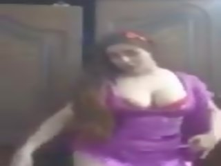 Captivating Dance Arab MILF: MILF Dance dirty video clip 20