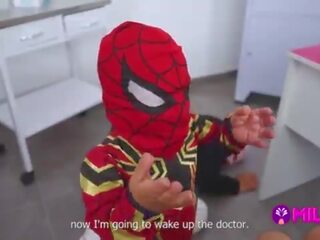 Dvärg spider-man defeats clinics thief och swell maryam suger hans cock&period;&period;&period; hero eller villain&quest;