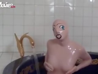 Tanja 소요 에이 목욕 에 그녀의 유액 x 정격 영화 인형 복장