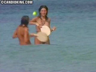 Uppriktig momen jag skulle vilja knulla momen naken på den naken strand med henne son!