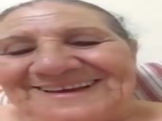An old woman kino herself, mugt old onlaýn ulylar uçin clip film ea