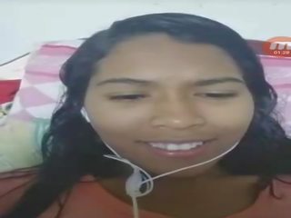 Graziela no periscope gostosa com uma bundinha delícia