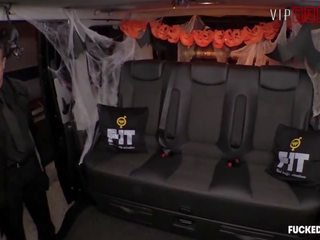 Vipsexvault - jasmiin jae saab kõik ulakas edasi halloween öö sisse a tšehhi takso