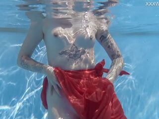 Swimming pool splendid erotics with Mimi Cica dressed up