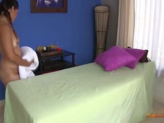 Perky Thai girl seduced and fucked by her masseur