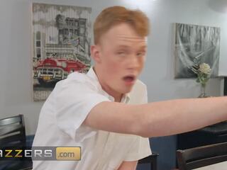 Brazzers - jimmy bare ønsker lunch men lascivious servitrise syren de mer gir ham en hel anal snack