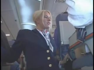 Riley evans amerikaly stüardessa splendid el bilen işlemek